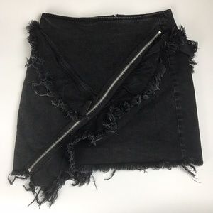 NWT Signature 8 Women's Size Small Black Skirt